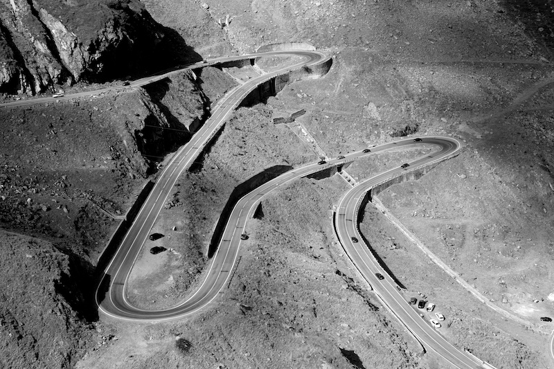 Transfagarasan B&W