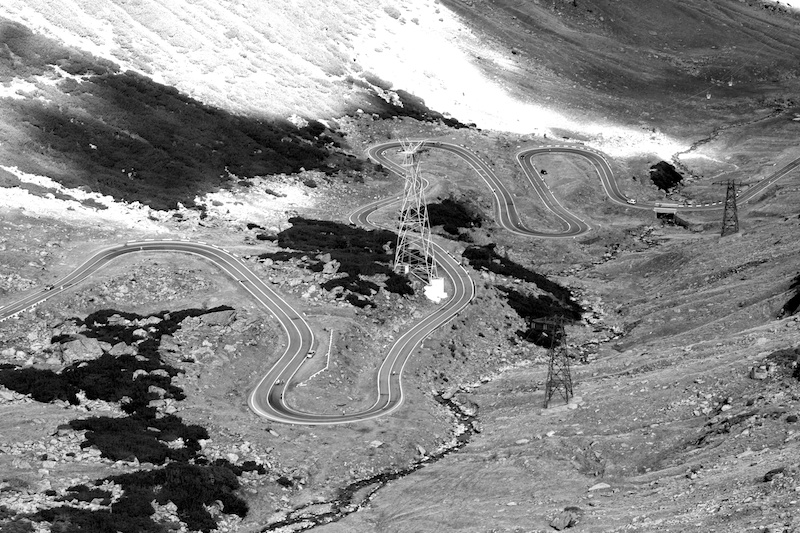 Transfagarasan B&W
